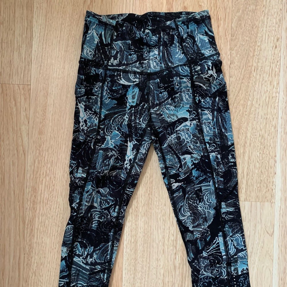 Lululemon size 2 leggings